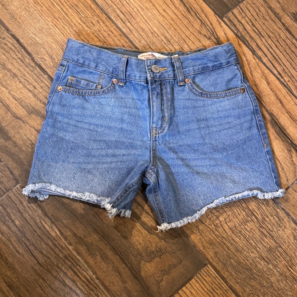 Signature by Levi Strauss Girls Denim Midi Shorts Raw Hem Size 10 Adjustable